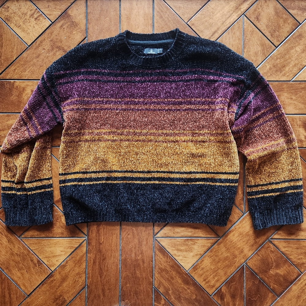 VOLCOM Women's Sweater Black and Gold Size Small